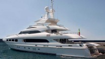 Cor D. Rover Charter Yachts in French Polynesia 